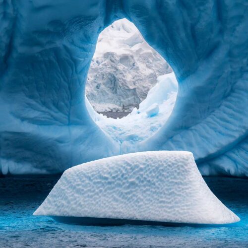 Photo of an iceberg