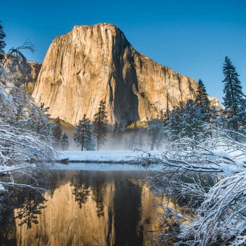 Photo of Yosemite National Park at sunrise