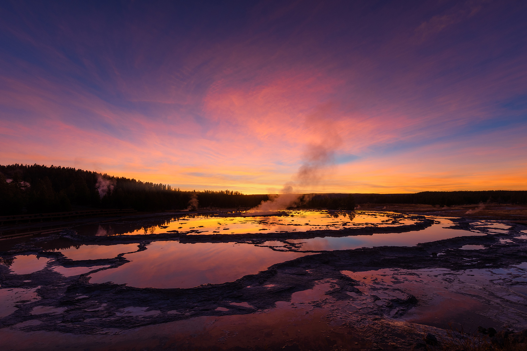 Yellowstone National Park, Wyoming Terraced pools surround the Great Fountain Geyser, making it one of the park’s most unique and photogenic geysers. The colors of sunrise and sunset often reflect in the pools, creating vibrant reflections.